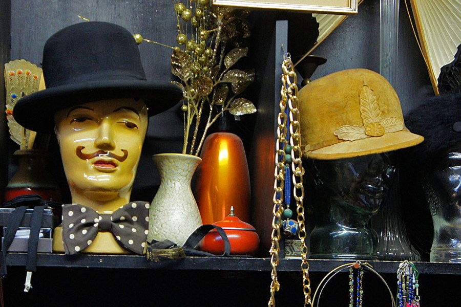 Moschi - Gestrenger Blick (c) Stern&Kringel